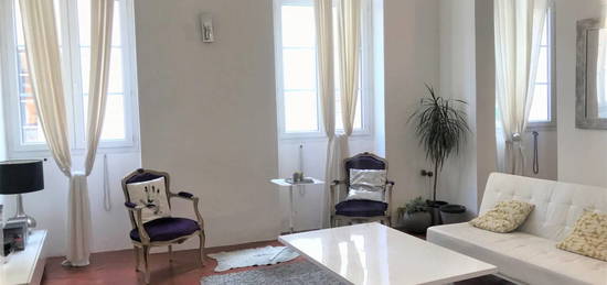 Appartement meublé  à vendre, 3 pièces, 2 chambres, 84 m²