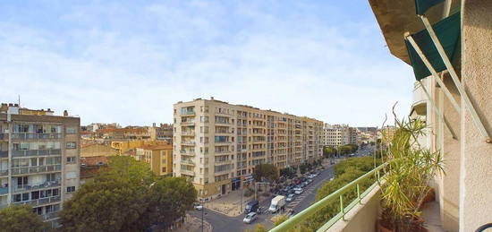 Spacieux 3 pièces traversant avec terrasse - Vue sur Notre Dame de la Garde - Boulevard Sakakini, Marseille