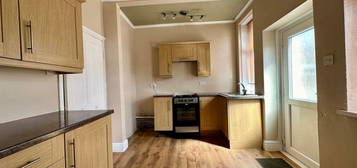 2 bedroom terraced house