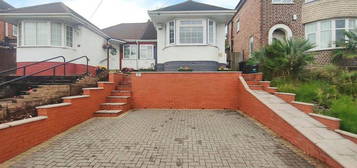 2 bedroom semi-detached bungalow for sale