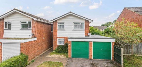 4 bed detached house for sale