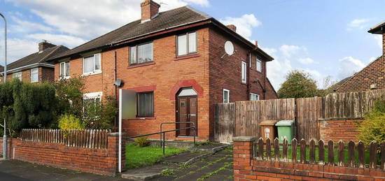 3 bedroom semi-detached house for sale