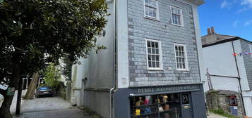 Maisonette to rent in Fore Street, Totnes TQ9