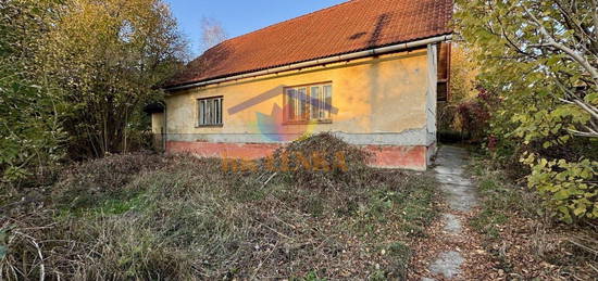 Rodinný dům, 160 m² + 1054 m² pozemek, Hlavní, Krhová