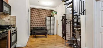 68 Maspeth Ave Apt 4B, Brooklyn, NY 11211