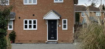 3 bedroom semi-detached house