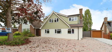 6 bed detached house for sale