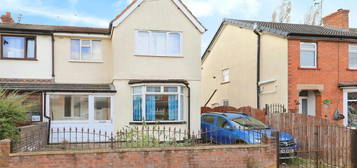 3 bed semi-detached house for sale