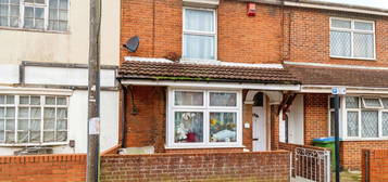 Terraced house for sale in Northumberland Road, Southampton, Hampshire SO14