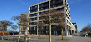 Flat to rent in Waterfront Avenue, Edinburgh EH5