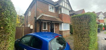 Detached house to rent in Ashenden Rd, Guildford GU2