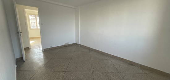 Appartement  à louer, 2 pièces, 1 chambre, 37 m²