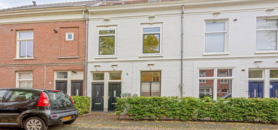 Van Hasseltstraat 120