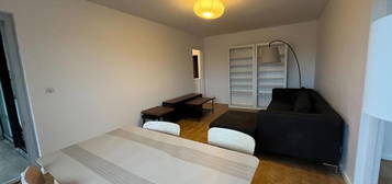 Appartement  à louer, 4 pièces, 3 chambres, 83 m²