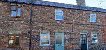 2 bedroom terraced house