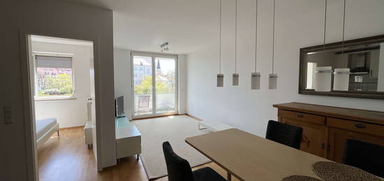 2-Zimmer-Wohnung mit Balkon, TG-Stellplatz in München-Schwabing