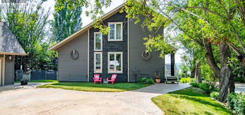 5712, 60 Street, Rocky Mountain House, Alberta