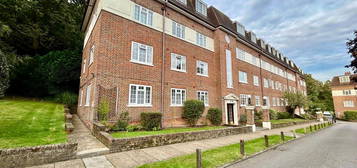 Flat to rent in Herga Court, Sudbury Hill, Harrow HA1