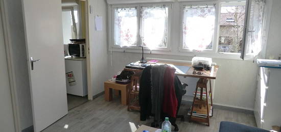 Studio  à louer, 1 pièce, 24 m², Étage 3/4