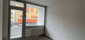Südstadt renovierte 1-Raum-Wohnung mit Balkon und EBK