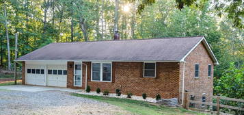 6802 Davis Rd, Waxhaw, NC 28173