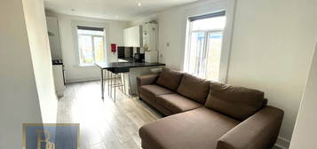 3 bed flat to rent