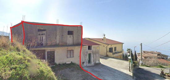 Casa indipendente in vendita in contrada San Elia, 33