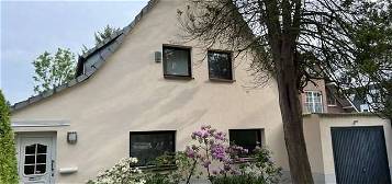 Befristete Vermietung auf 5 Jahre: Einfamilienhaus mit Garage und einem schönen Garten in Sasel!