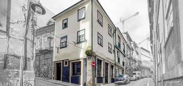 PREDIO 8 Apartamentos no Centro Histórico do Porto