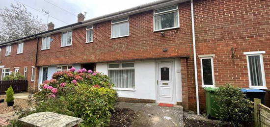 Terraced house to rent in Jubilee Road, Shildon DL4