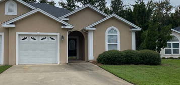 227 Austin Ryan Dr, Kingsland, GA 31548