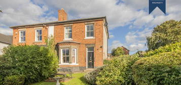 4 bedroom semi-detached house for sale