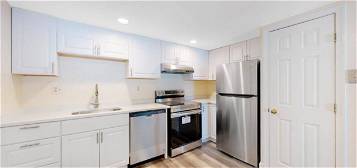 Worcester Street Apartments, Southbridge, MA 01550