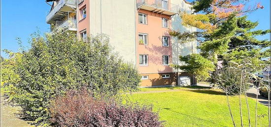 Prodej bytu 3+kk, 2 balkony, 72 m2, cihla, OV, Nezvalova, Benešov