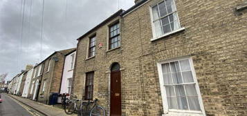 2 bedroom terraced house