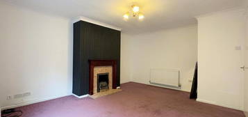 2 bedroom maisonette