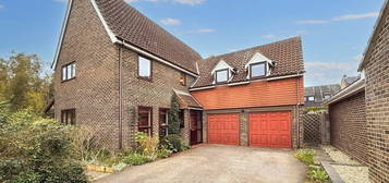 5 bed detached house for sale