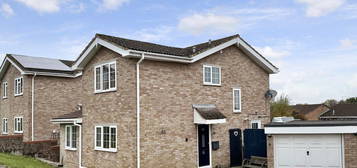 4 bed detached house for sale