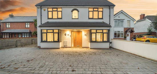 5 bedroom detached house for sale