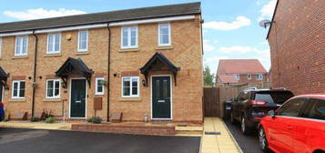 2 bedroom semi-detached house for sale