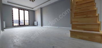 İKİTELLİ SALI PAZAR MEVKİ 4+2 LUX ASANSÖRLÜ FULL+FULL DAİRE