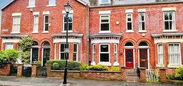 4 bedroom terraced house for sale