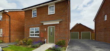 4 bedroom detached house