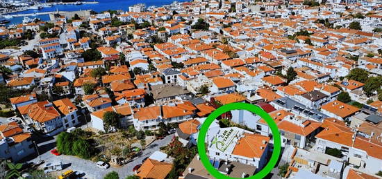 ÇEŞME'NİN TAM MERKEZİNDE MUHTEŞEM KİRALIK 3+1 DAİRE