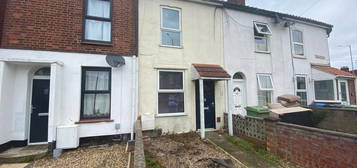 Terraced house to rent in Lawson Road, Norwich NR3