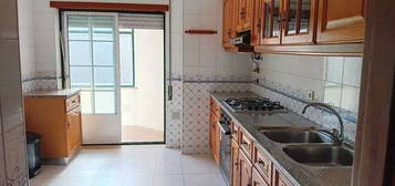 Apartamento  T3 todo remodelado  para alugar .