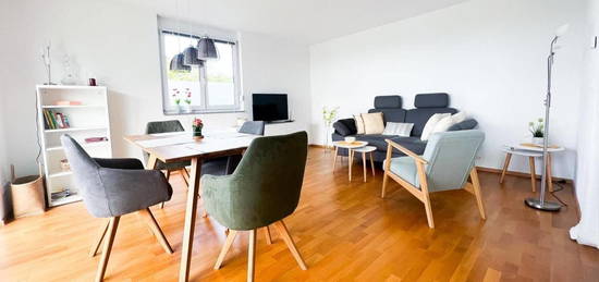 Neuwertige 2-Zimmer-Wohnung nahe Golfplatz mit Garten, Terrasse und moderner Ausstattung