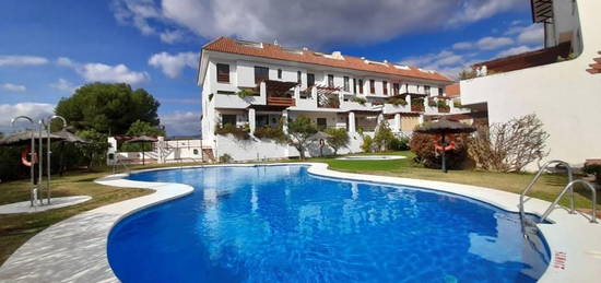 Piso en venta en  Lomas de Marbella Club, 3