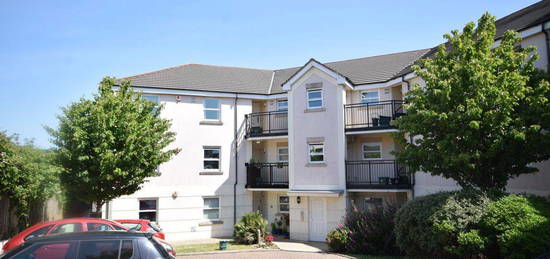 Flat to rent in Union Close, Bideford, Devon EX39