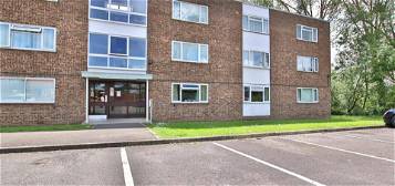 Flat to rent in Mitton Court, Mitton, Tewkesbury GL20